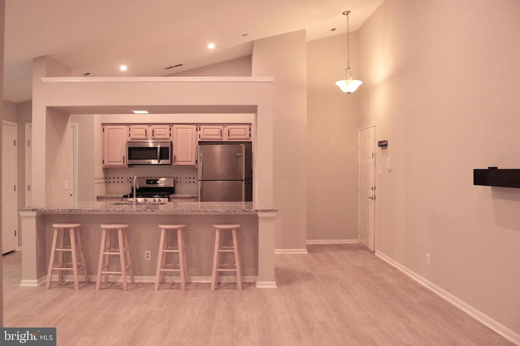 60 INVERNESS CIR