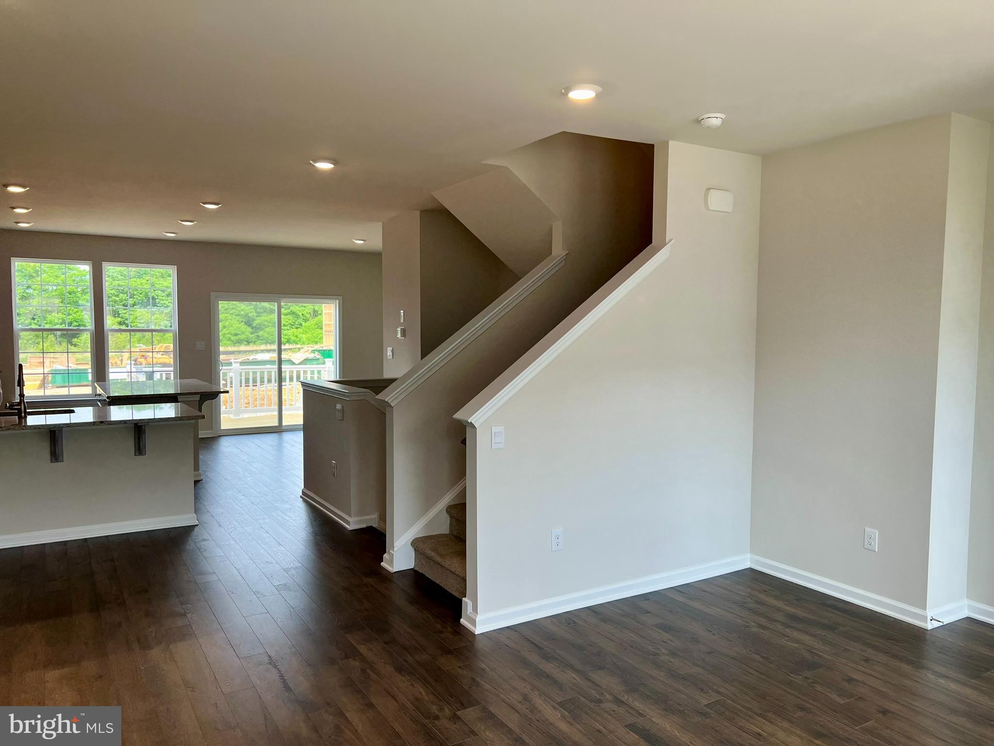 492 MONTE FARM