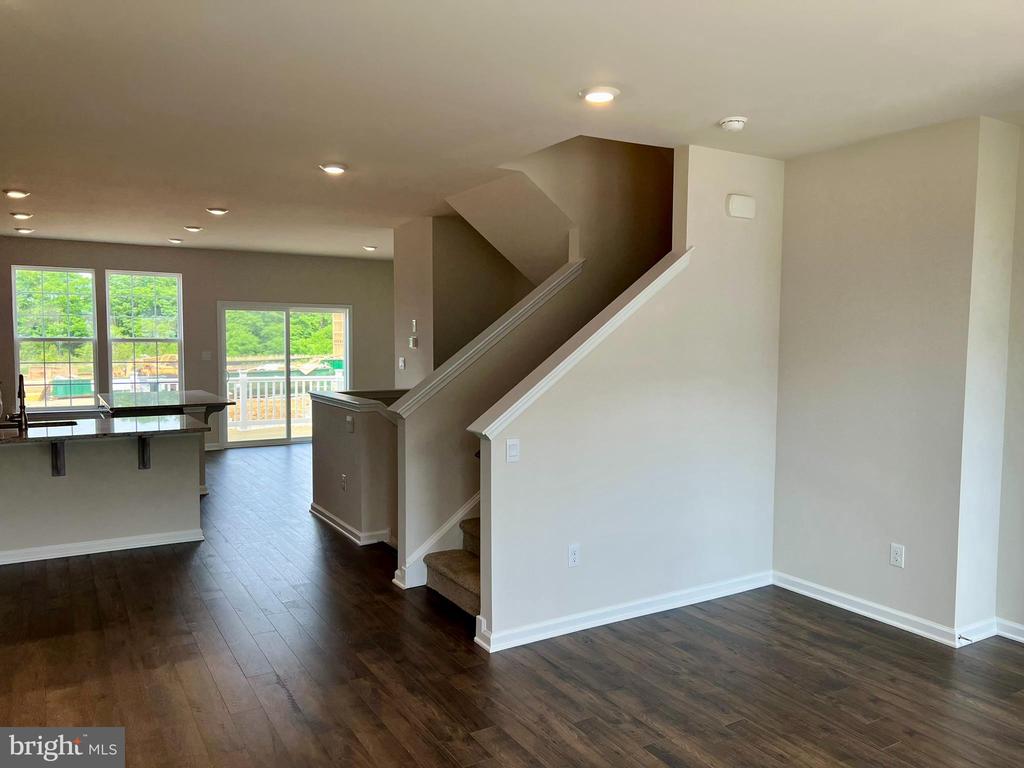 492 MONTE FARM