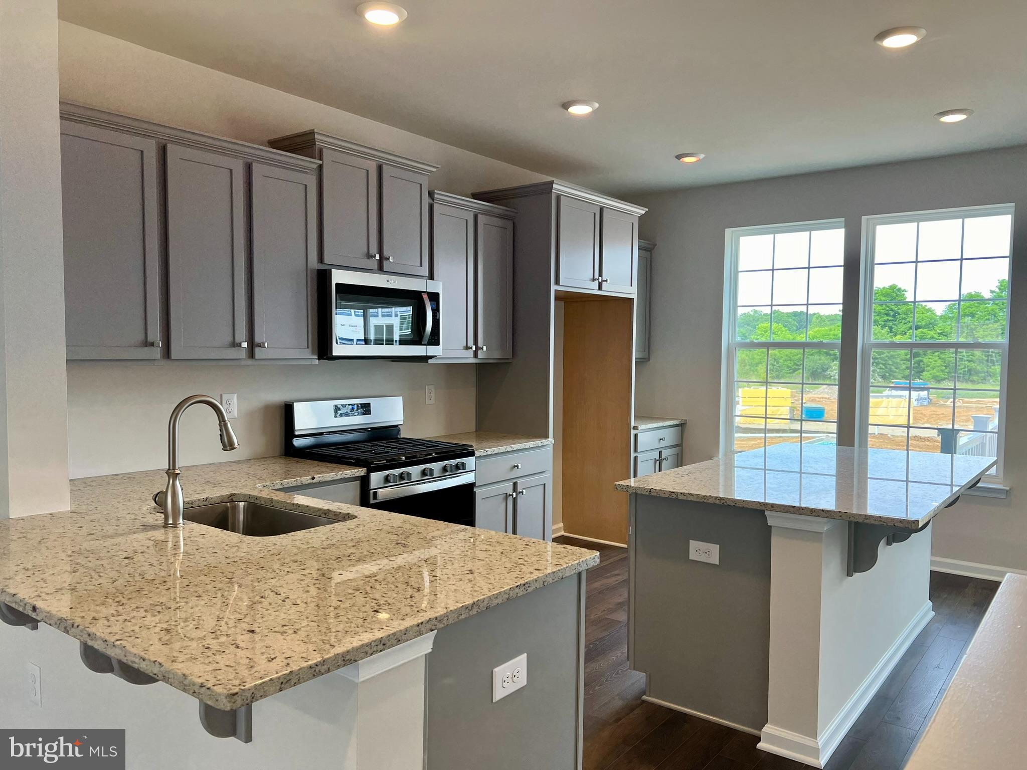 492 MONTE FARM