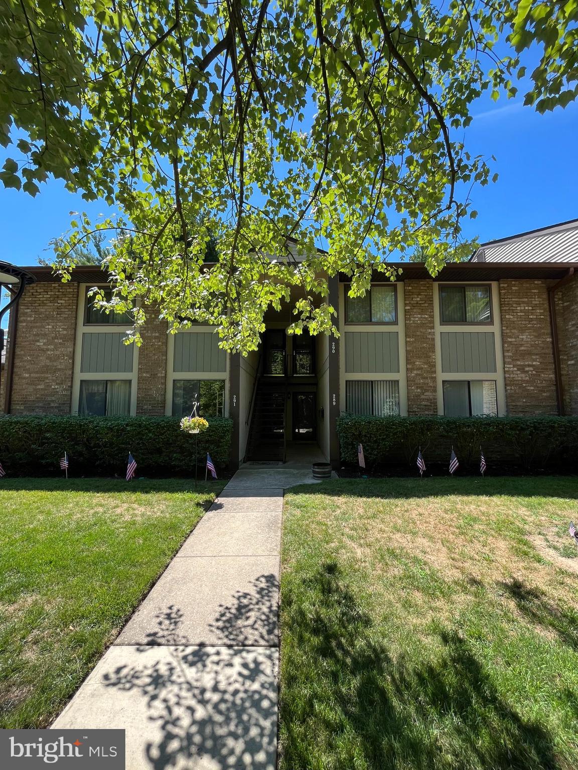 115 E Kings Highway Unit #291
