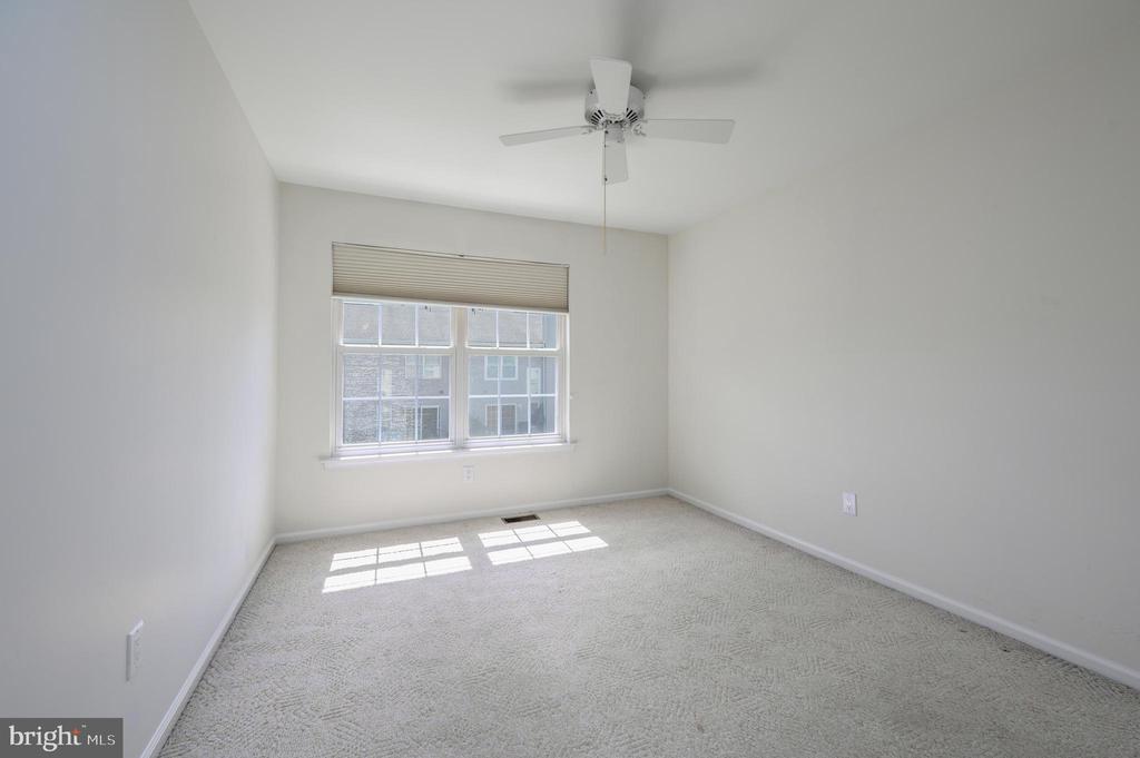18 ELKINGTON DRIVE