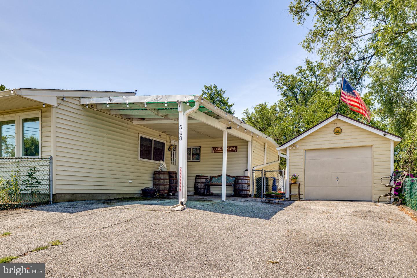 548 Windsor Ave