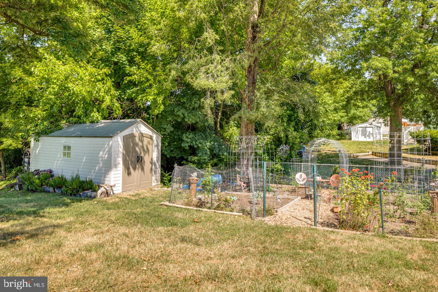 548 Windsor Ave