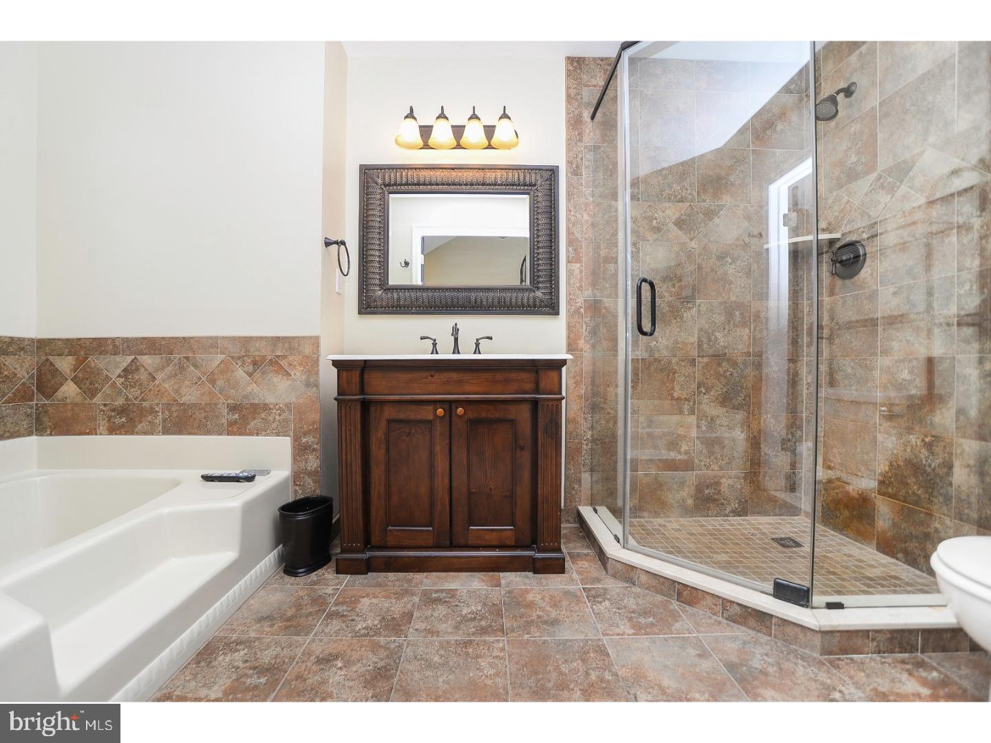 102 HAZELWOOD LN