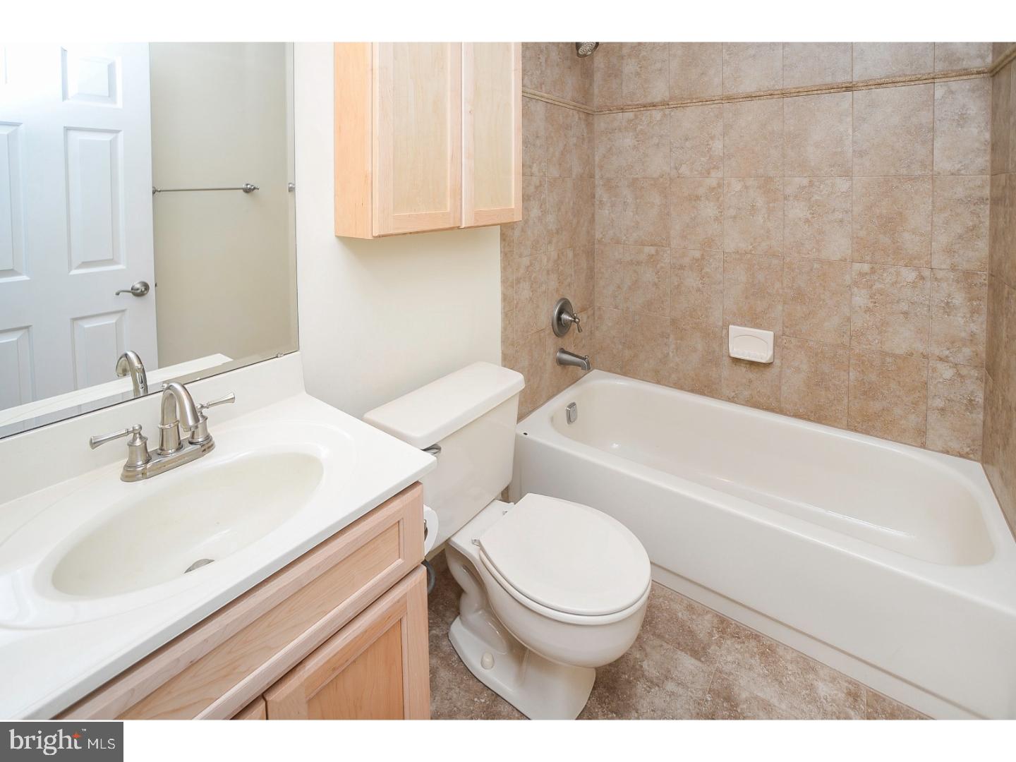102 HAZELWOOD LN