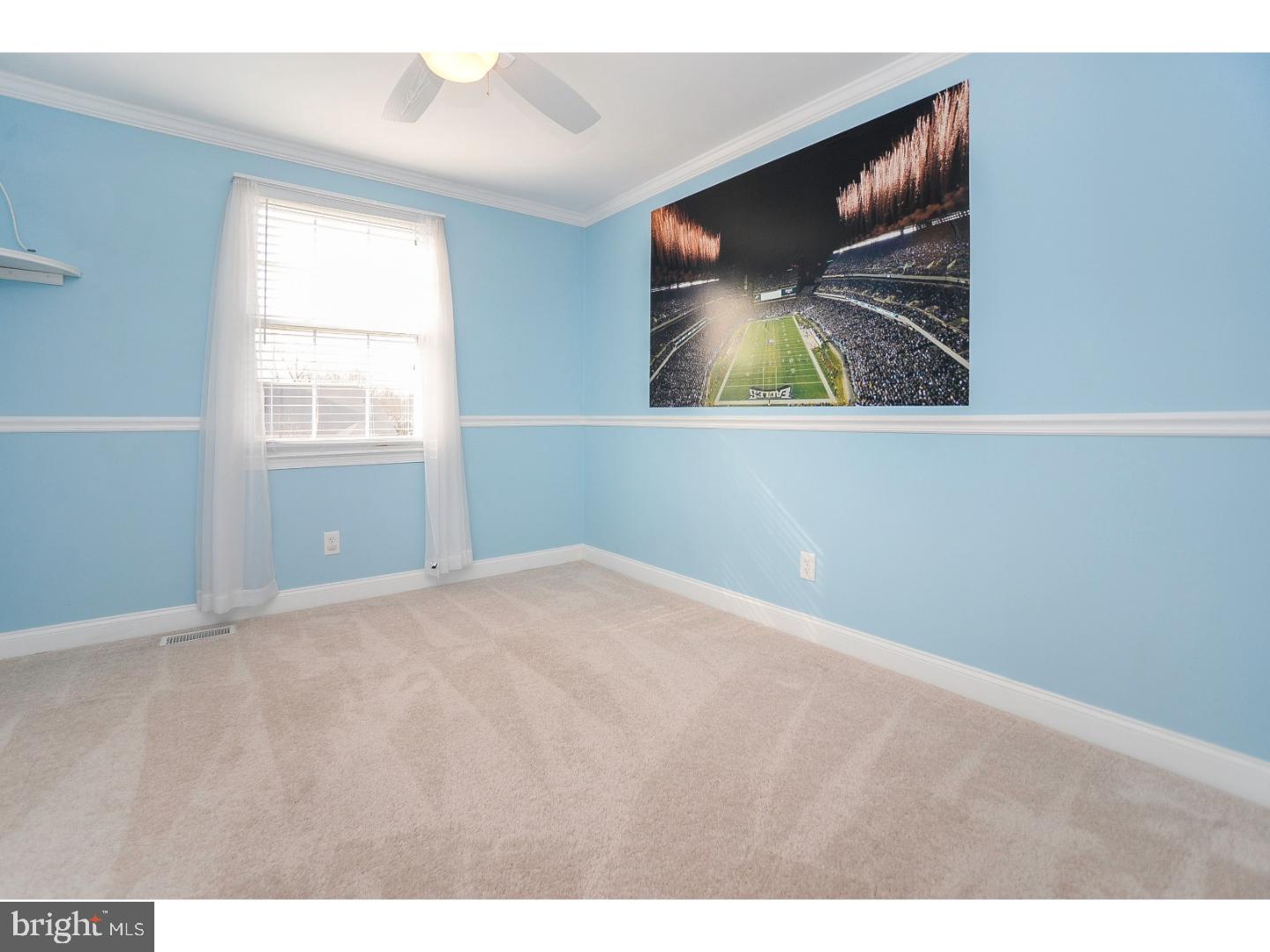 102 HAZELWOOD LN