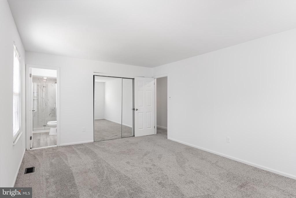 148 Acorn Ct