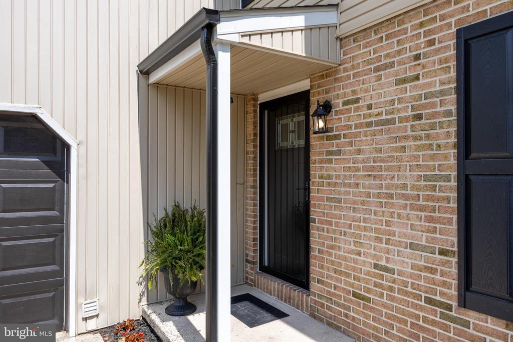 148 Acorn Ct