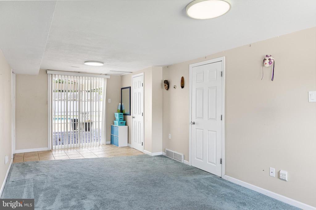 603 WILLOW DRIVE