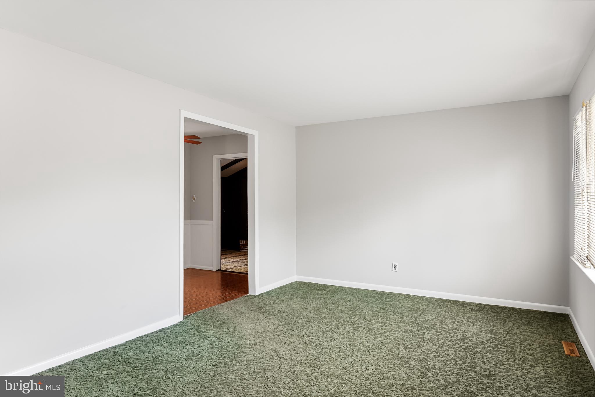 42 Radnor Blvd