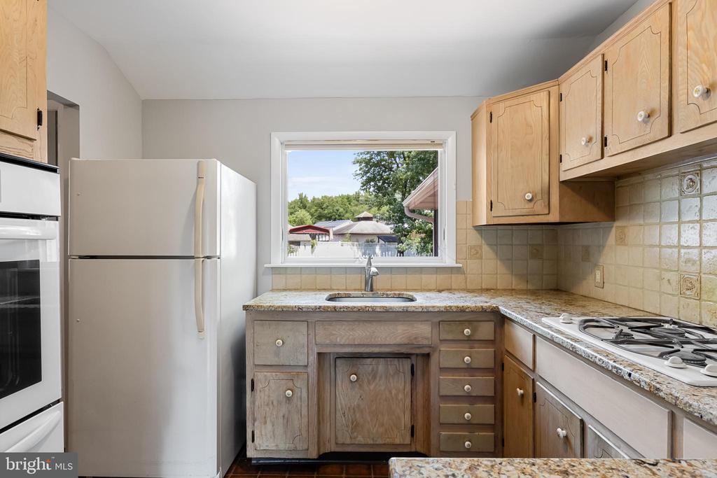42 Radnor Blvd