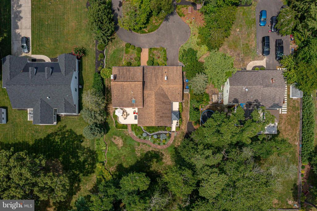 21 HOLLY DRIVE