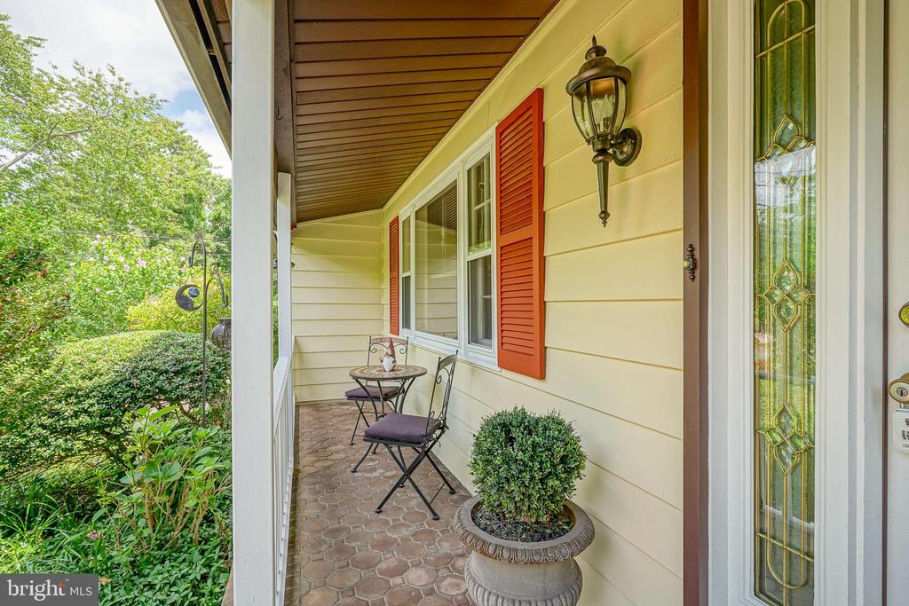 21 HOLLY DRIVE