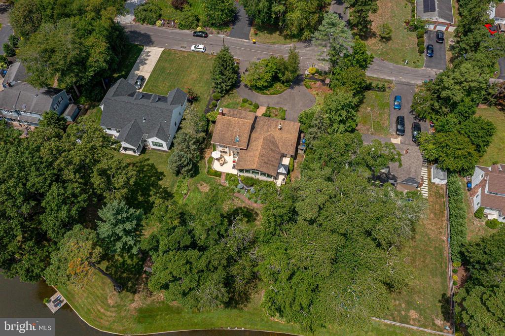 21 HOLLY DRIVE