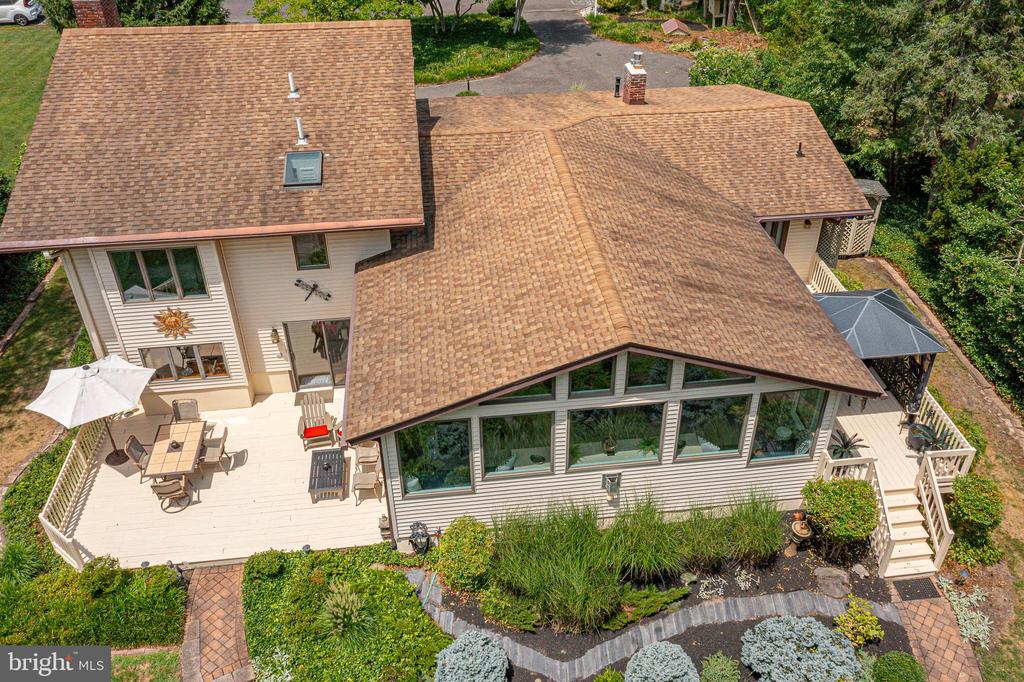 21 HOLLY DRIVE