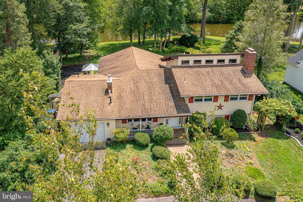21 HOLLY DRIVE