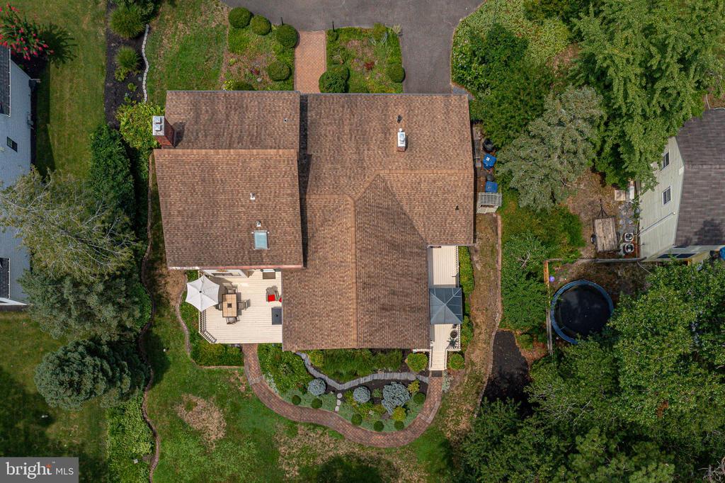 21 HOLLY DRIVE