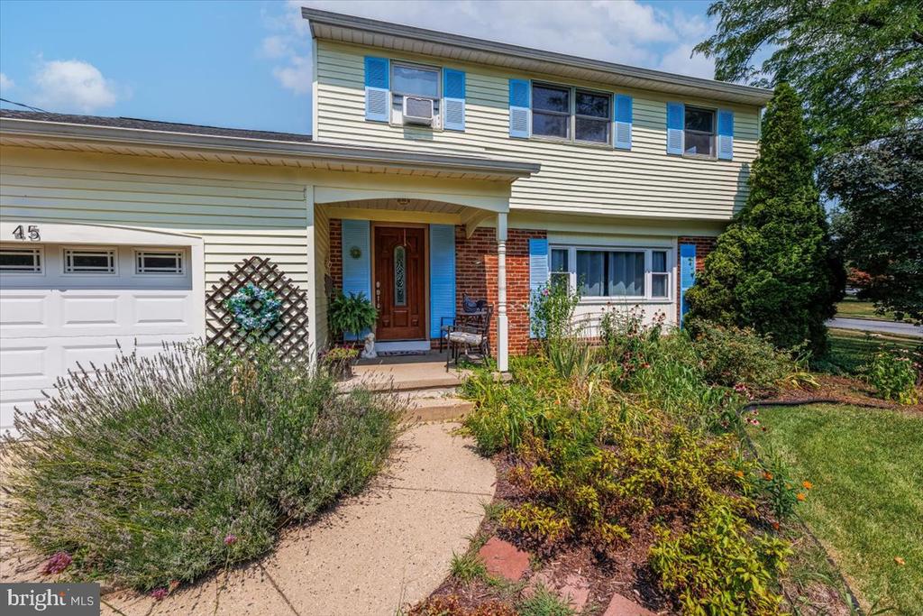 45 CHAMPLAIN RD,BURLINGTON