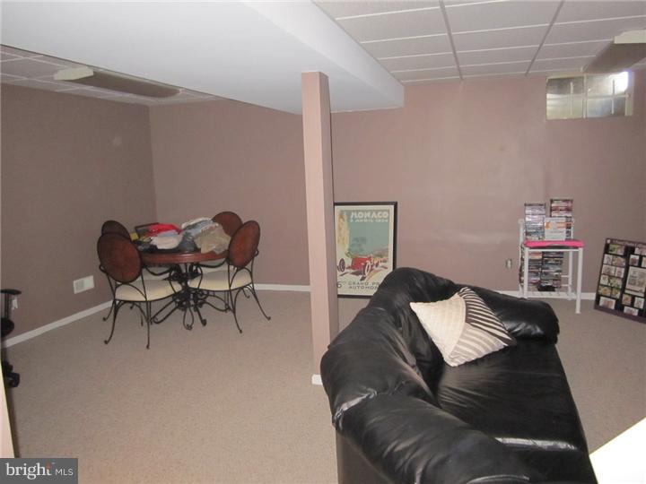 93 HEARTHSTONE LN