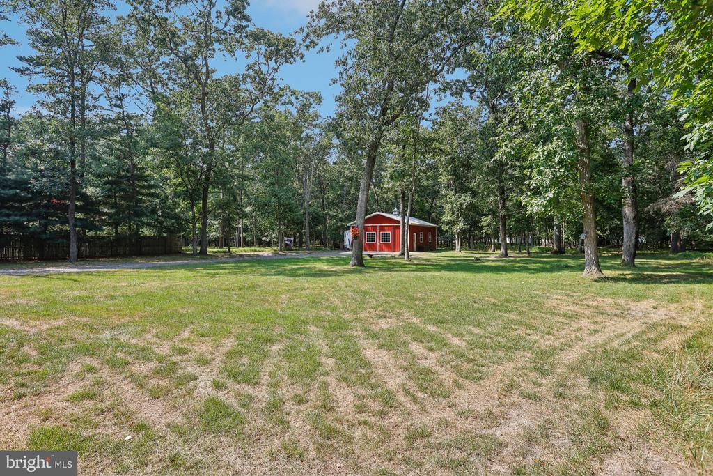 40 HOLLY PARK DRIVE