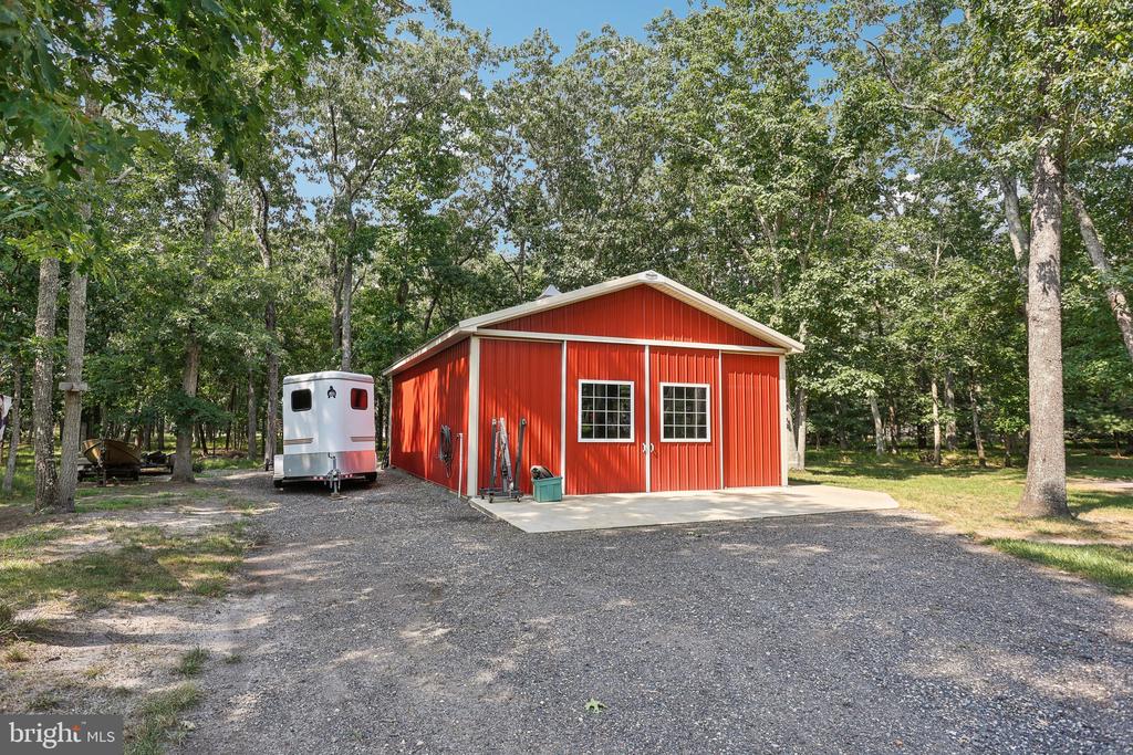 40 HOLLY PARK DRIVE