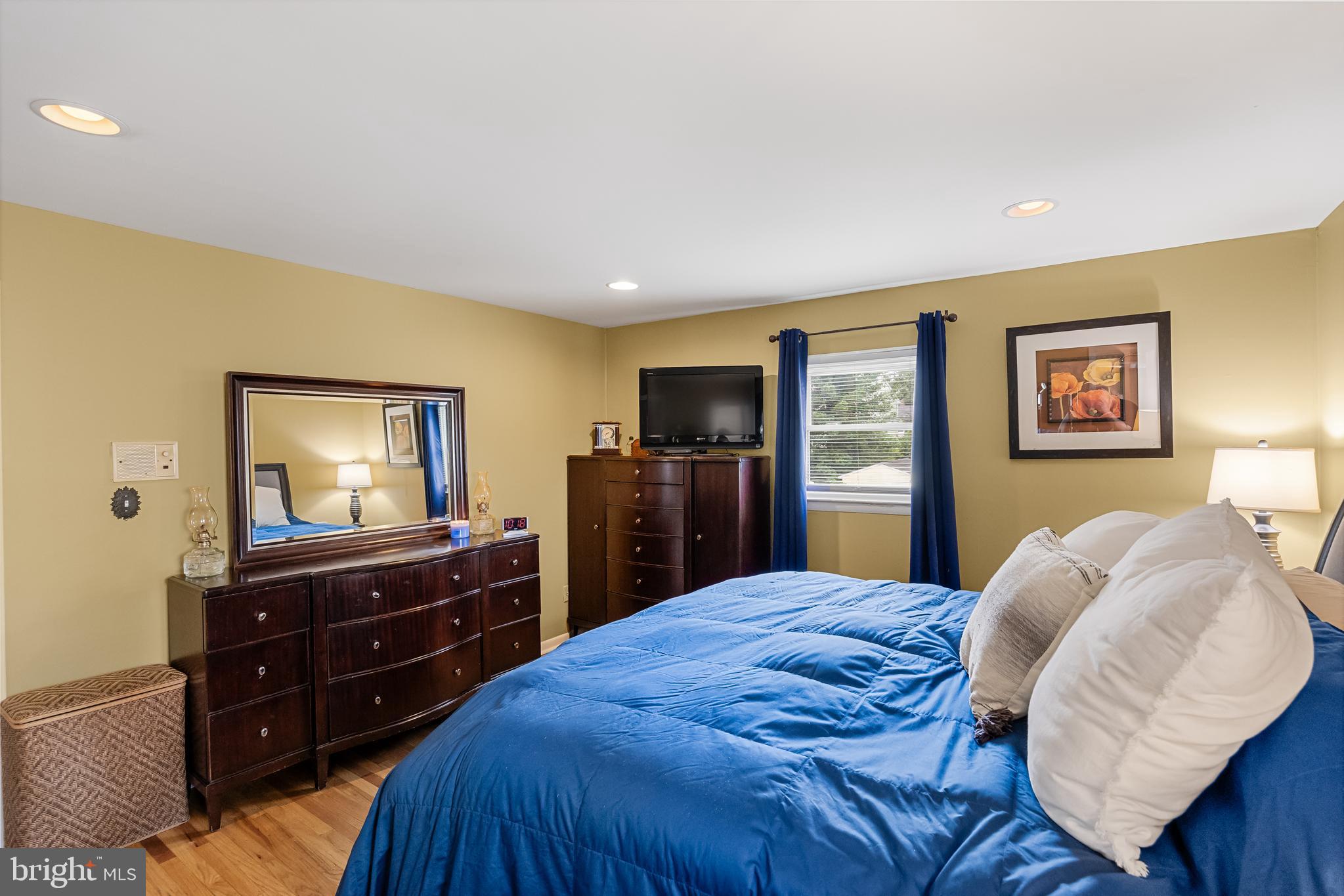 17 Elmgate Rd