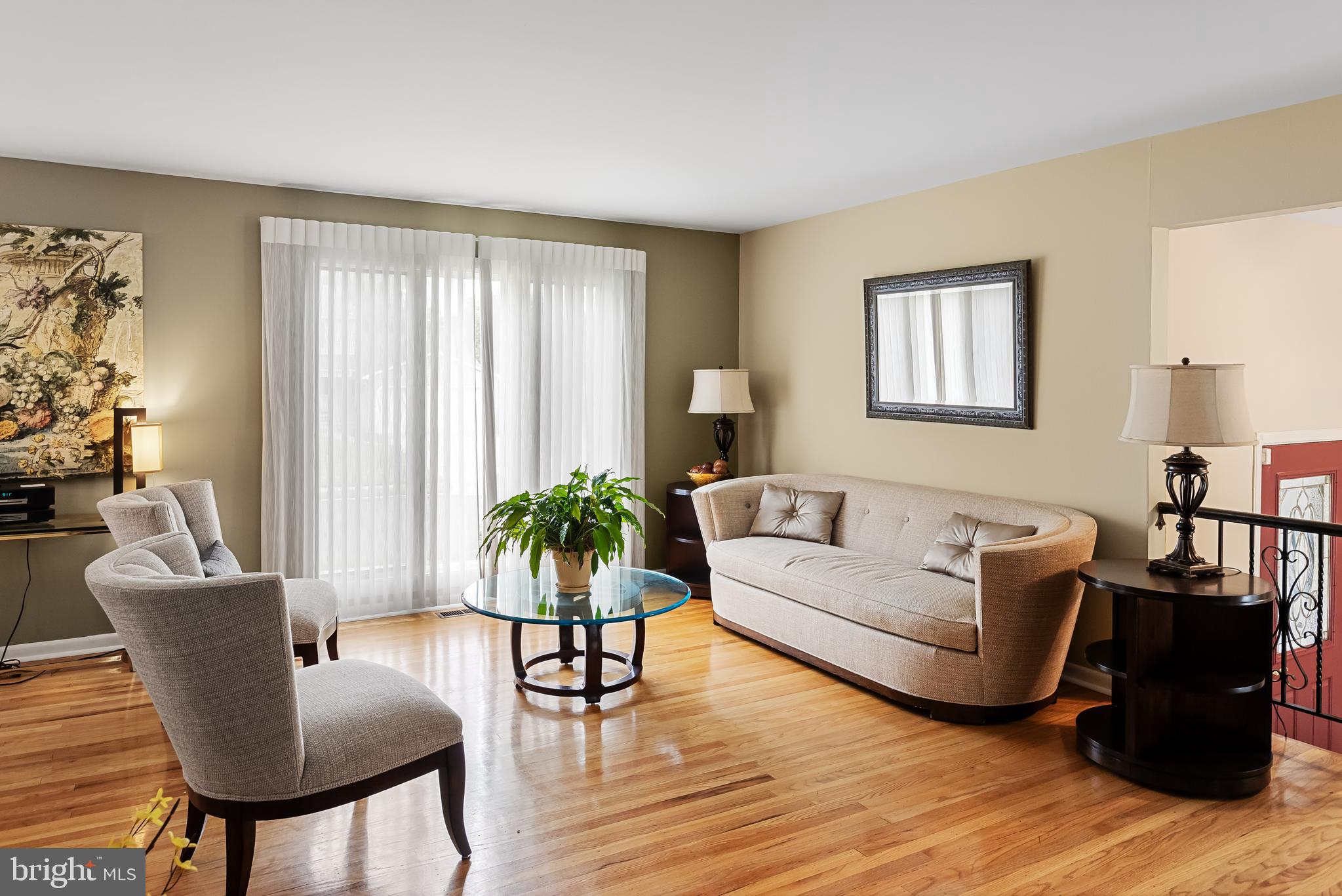 17 Elmgate Rd