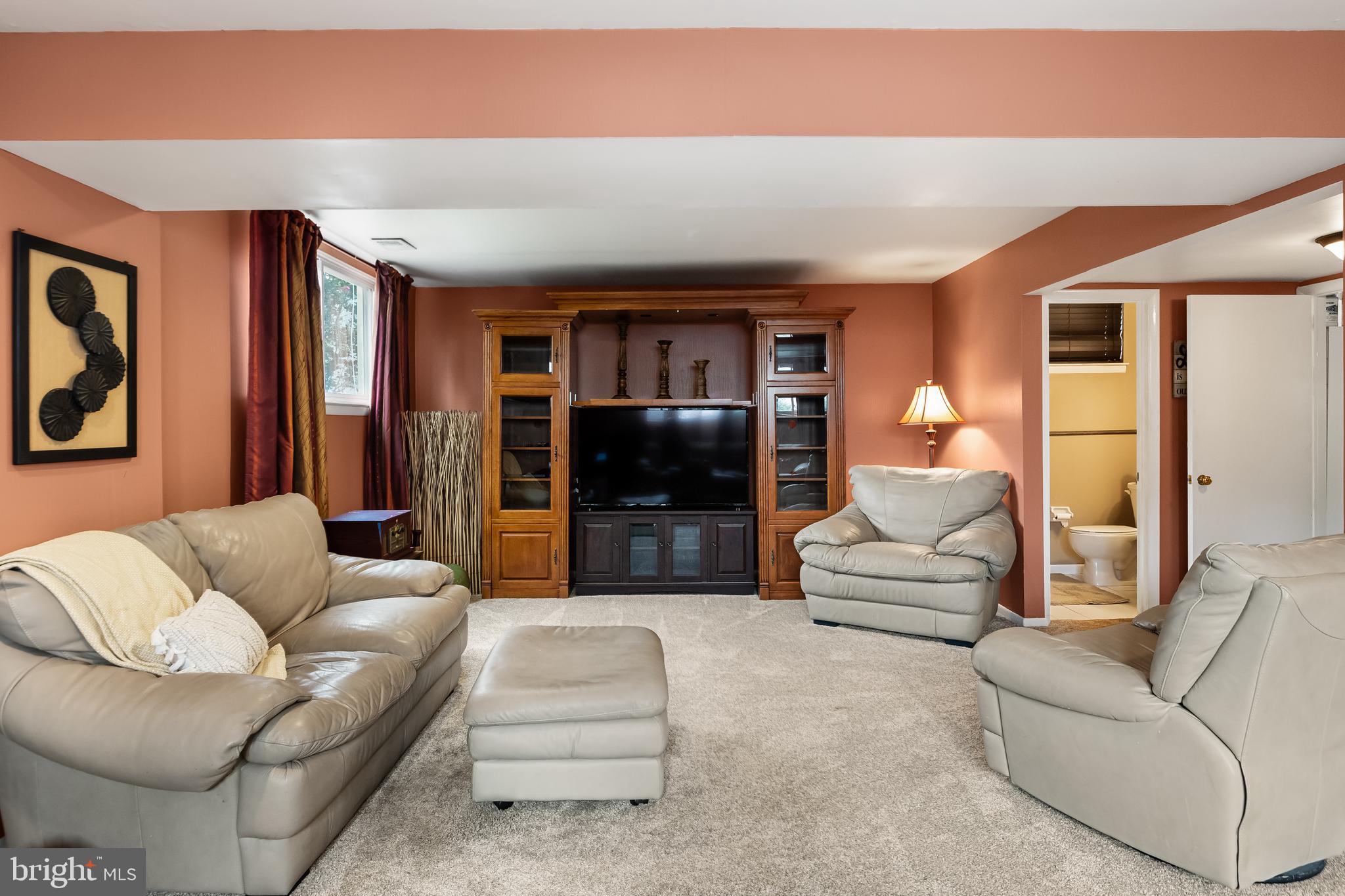 17 Elmgate Rd