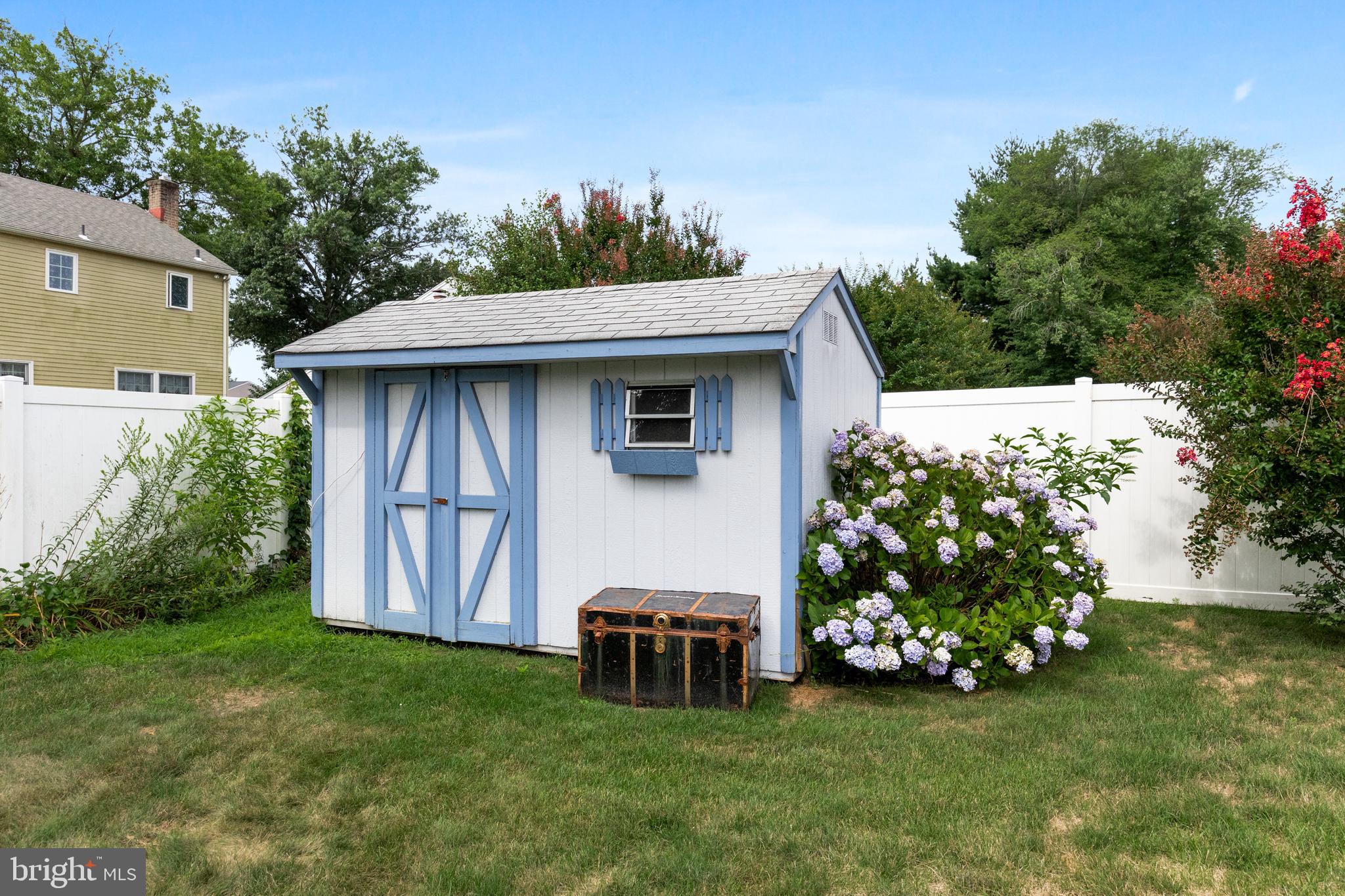 17 Elmgate Rd