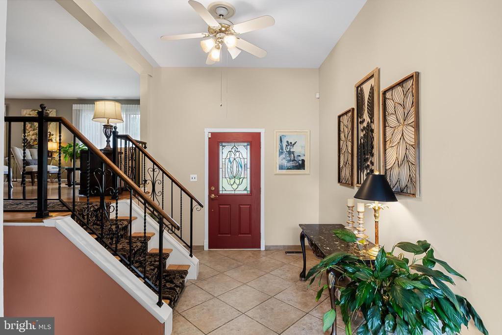 17 Elmgate Rd