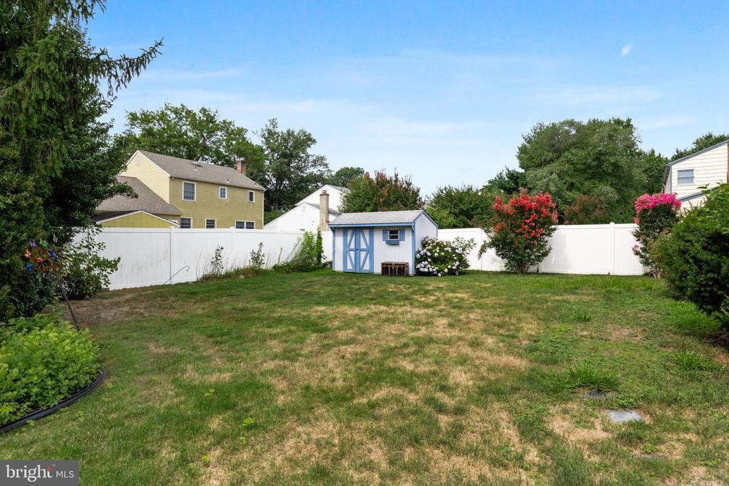 17 Elmgate Rd