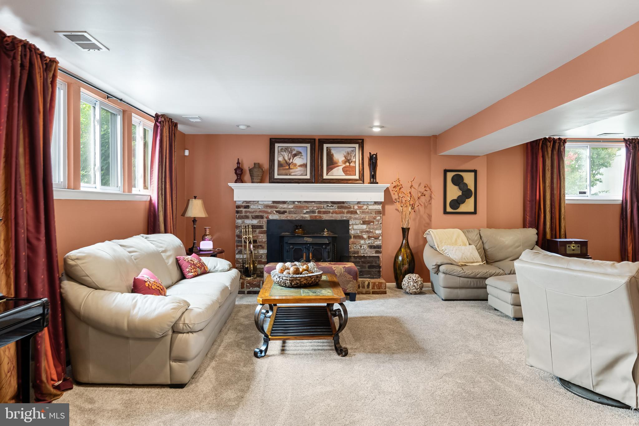 17 Elmgate Rd