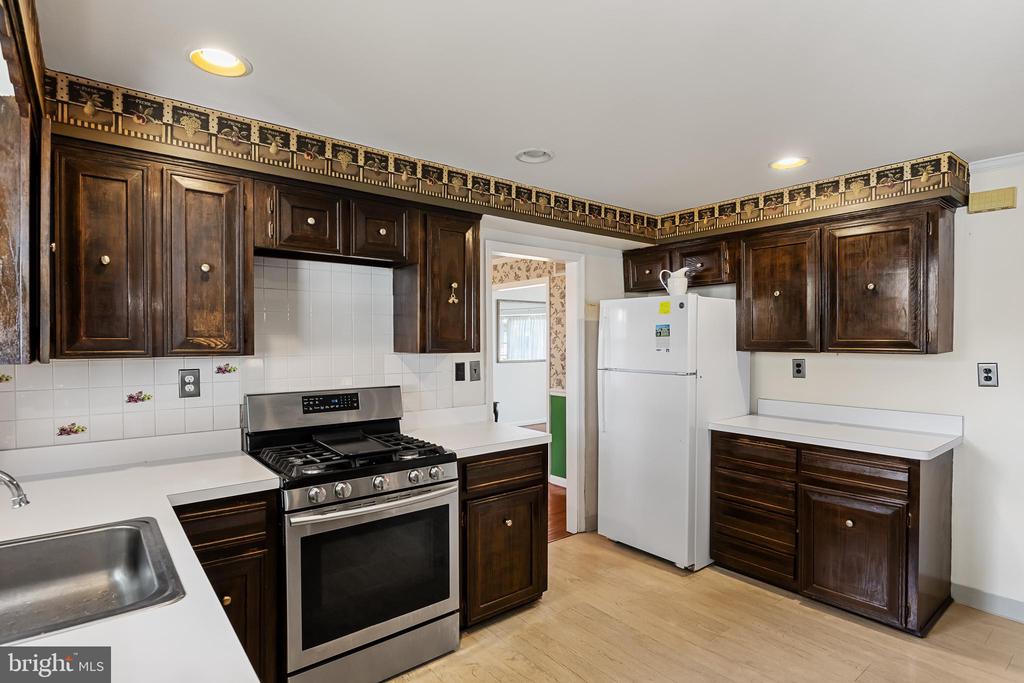 28 Elmgate Rd