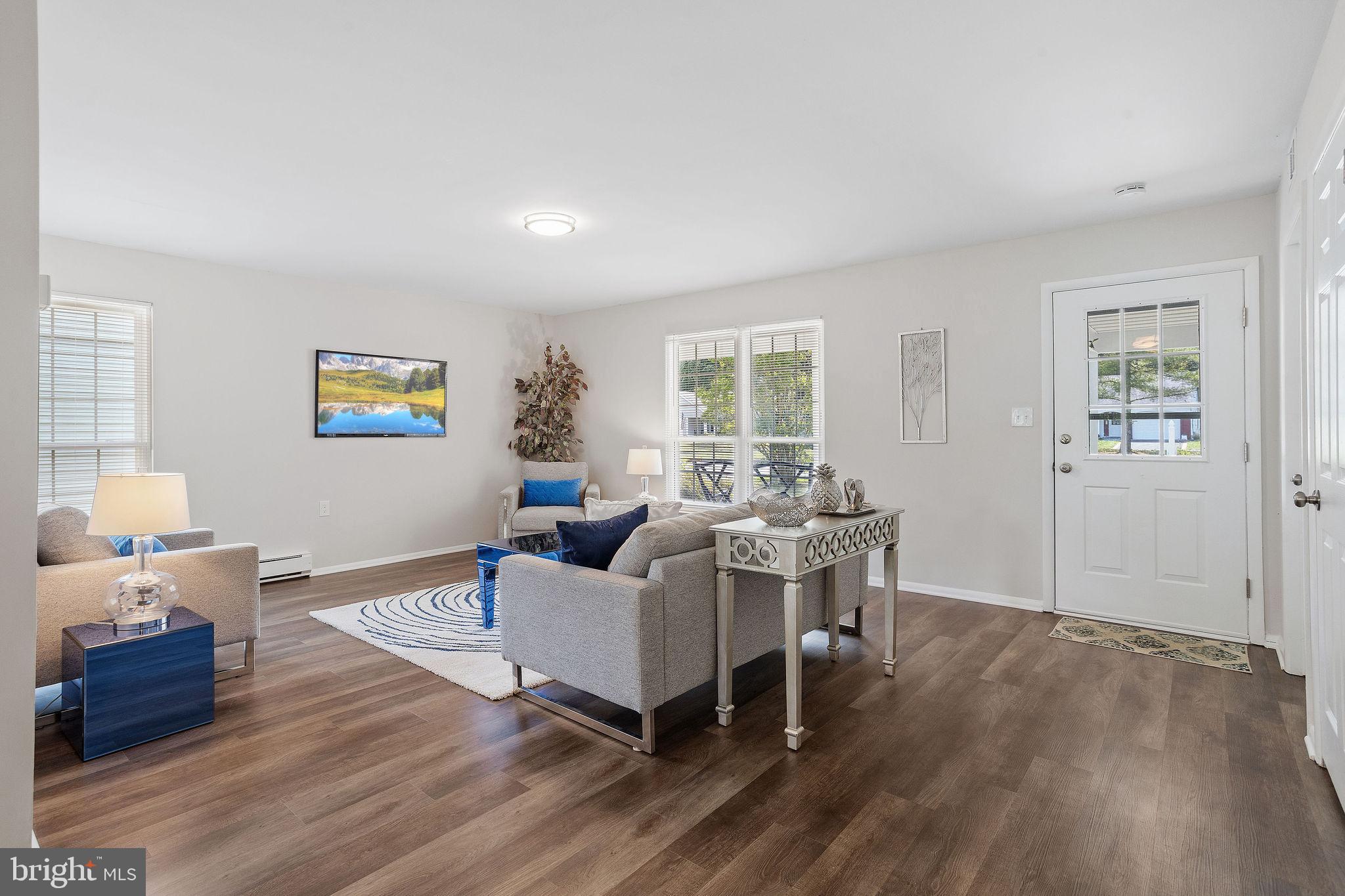 127 BUCKINGHAM DRIVE