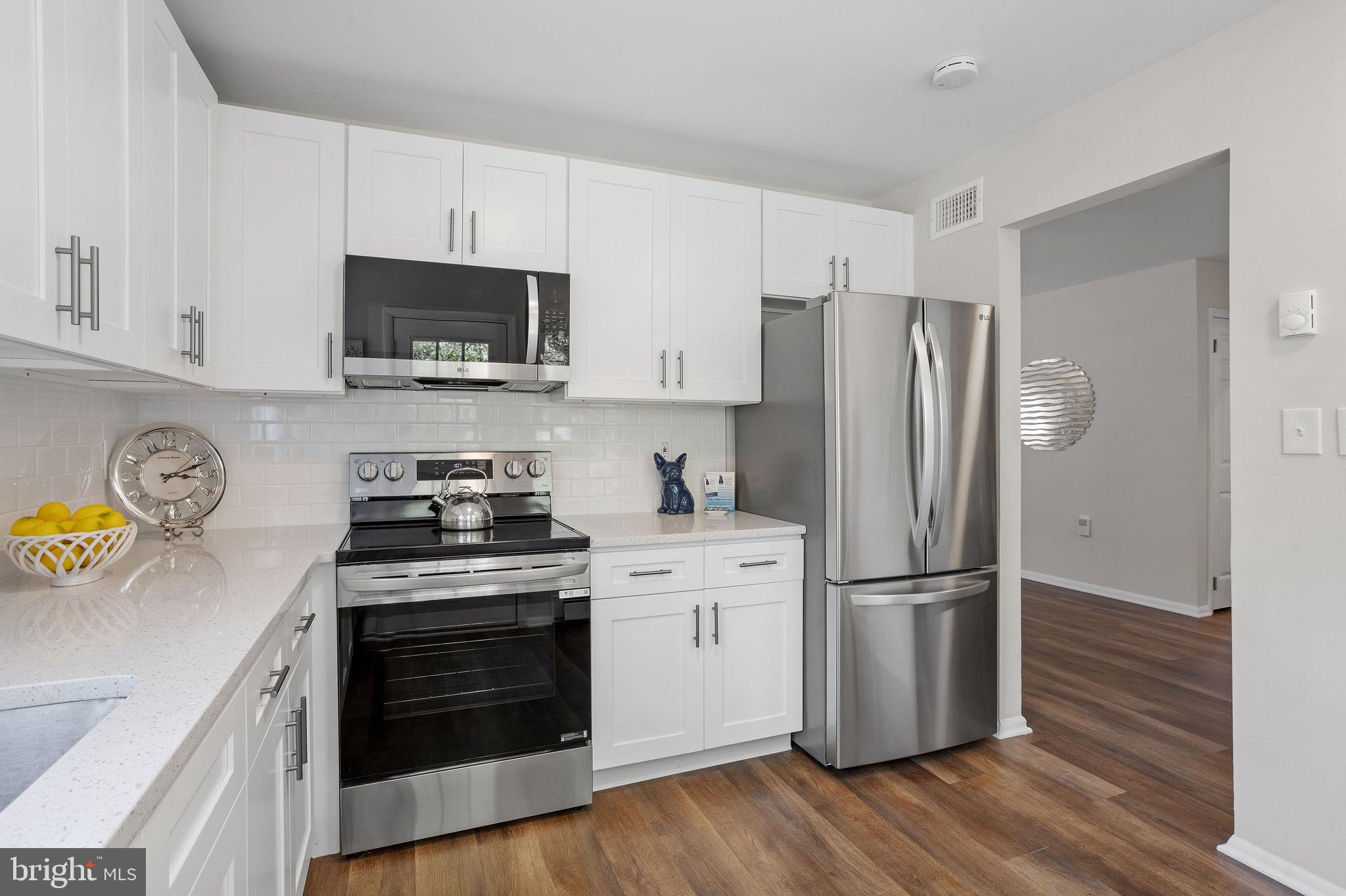 127 BUCKINGHAM DRIVE