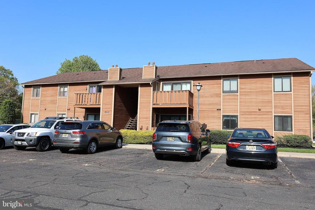 806 HARRIER ROW
