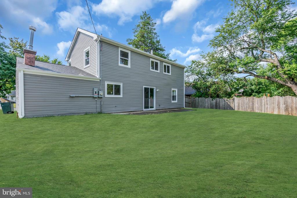 28 PRINCETON LANE