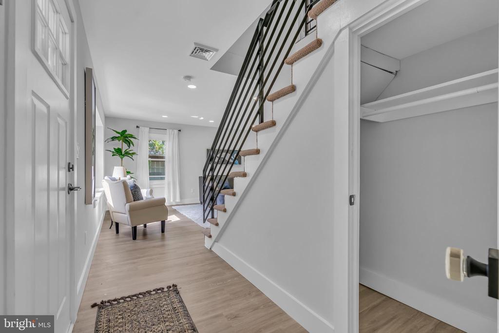 28 PRINCETON LANE
