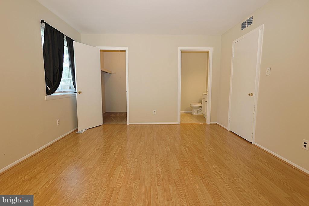 803 HARRIER ROW