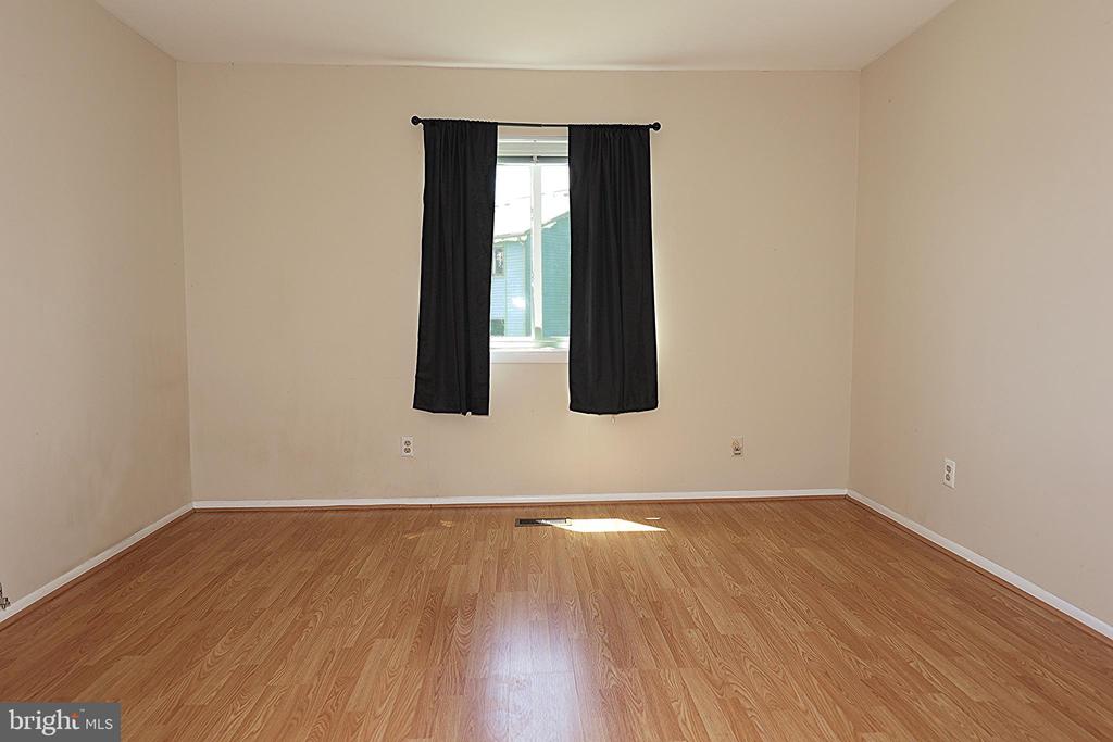 803 HARRIER ROW