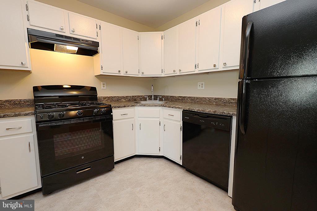803 HARRIER ROW