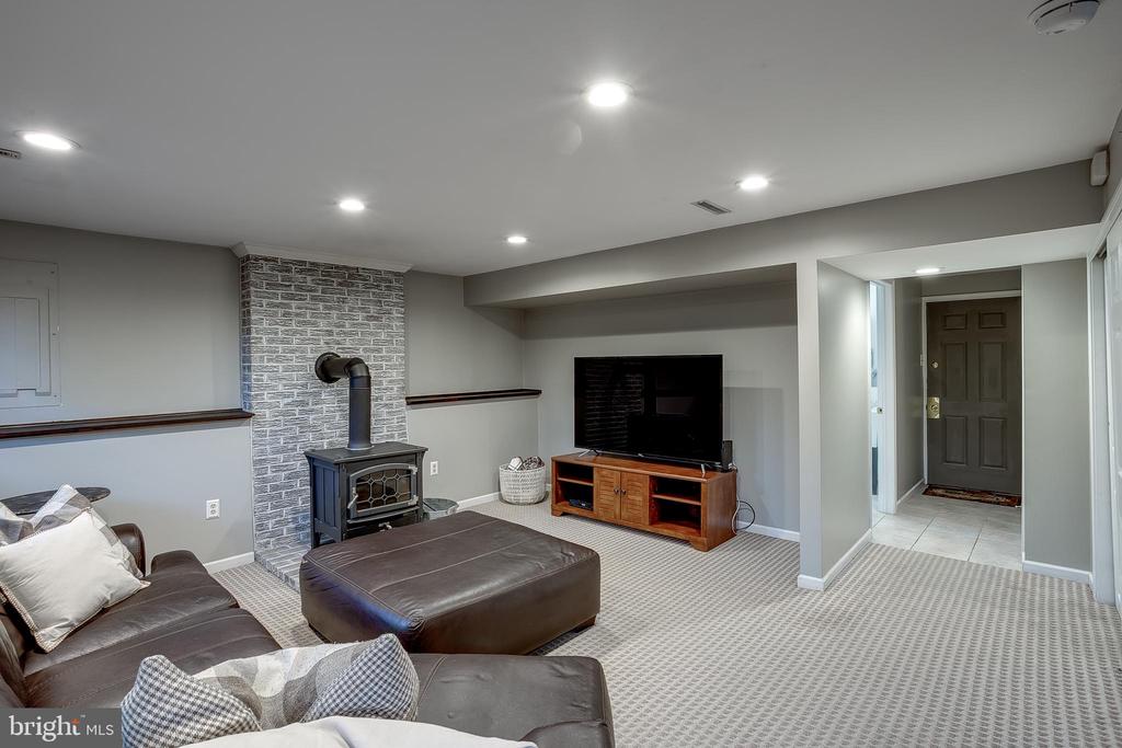 24 Kingsley Ave