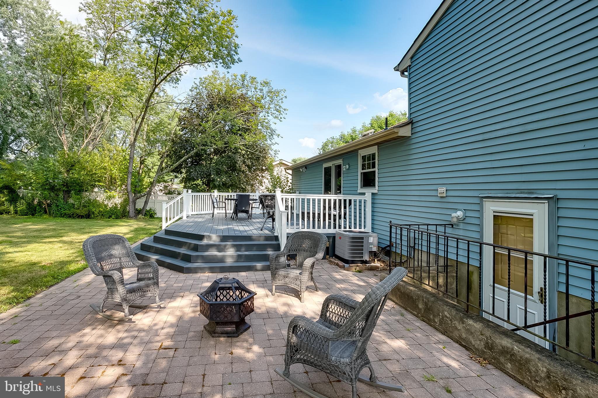 24 Kingsley Ave