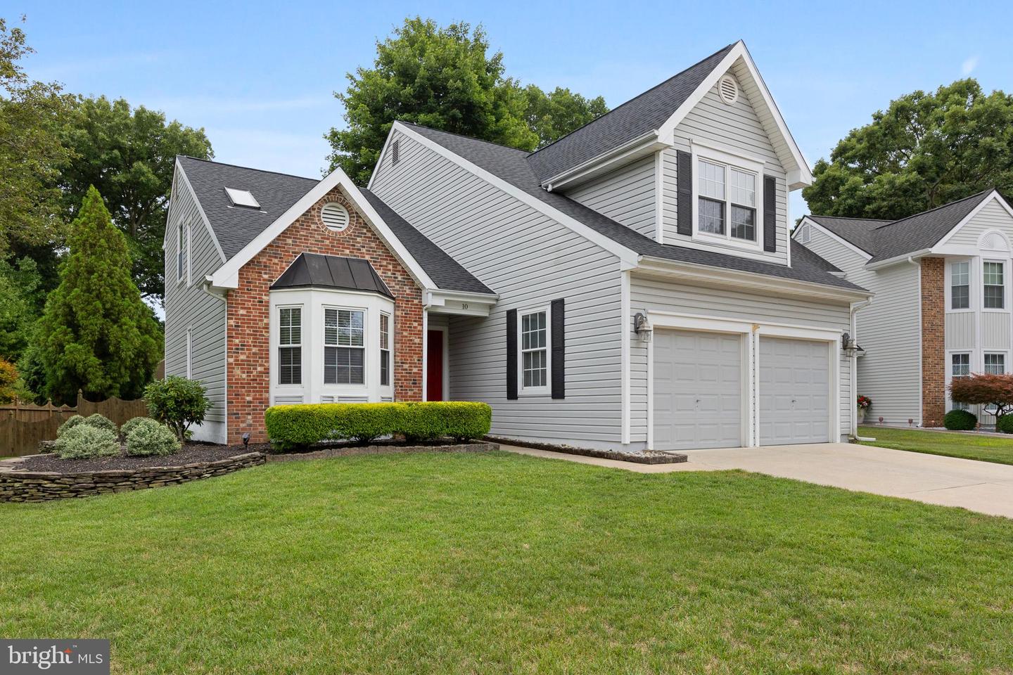 10 Hampton Ct
