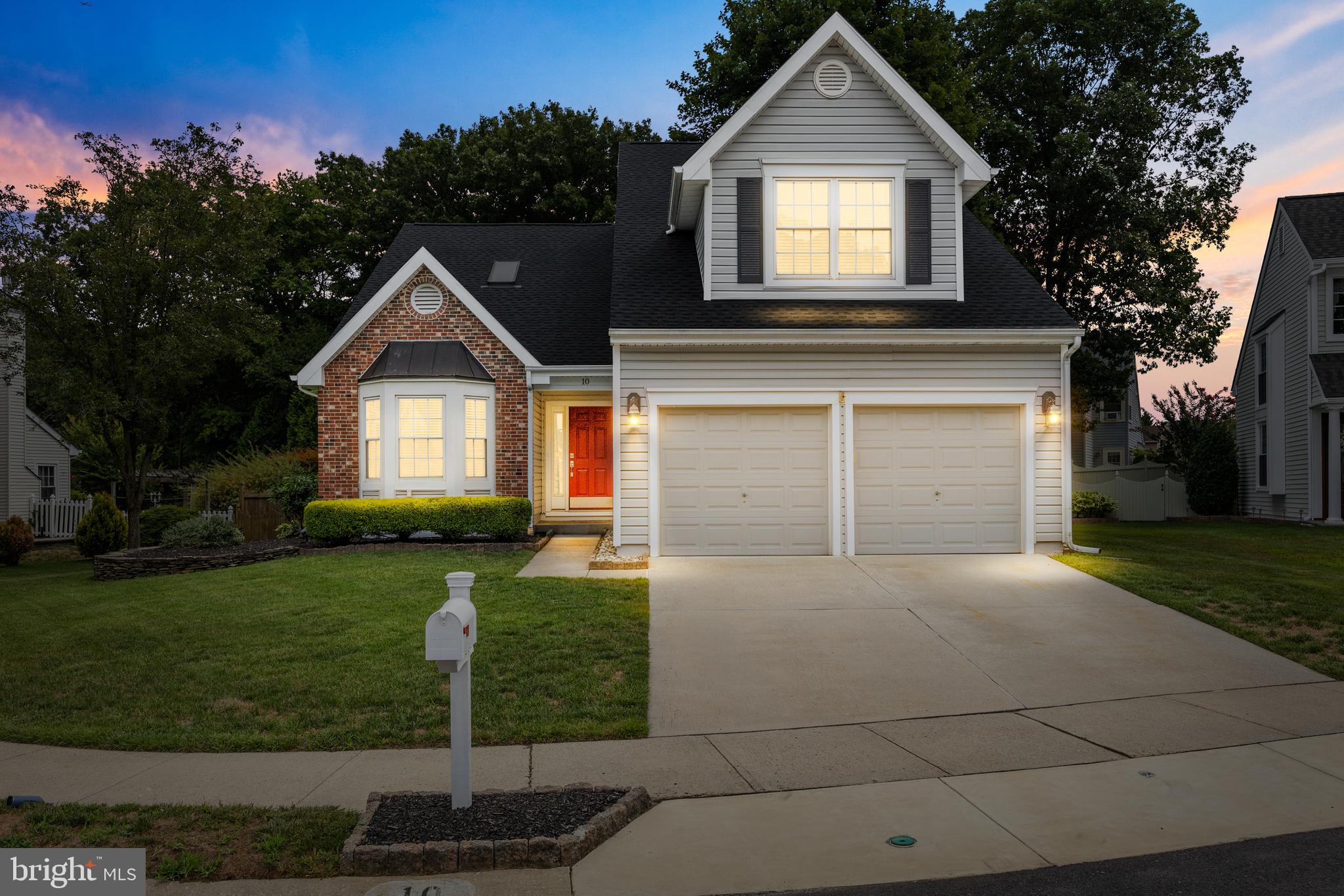 10 Hampton Ct