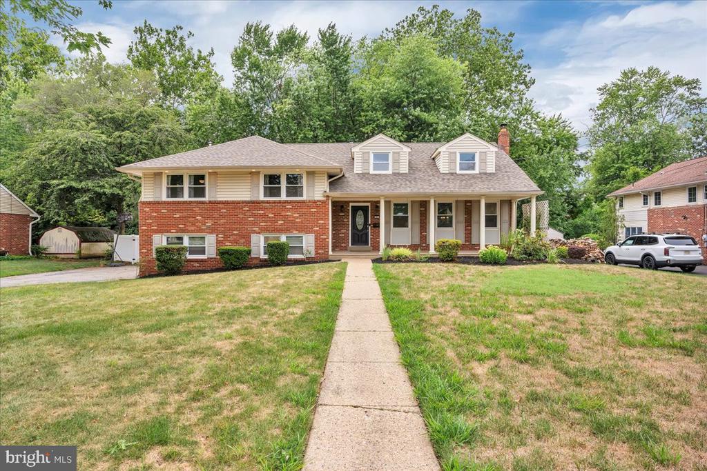 301 DEVON ROAD