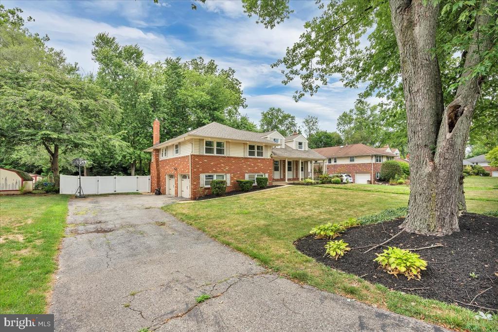 301 DEVON ROAD