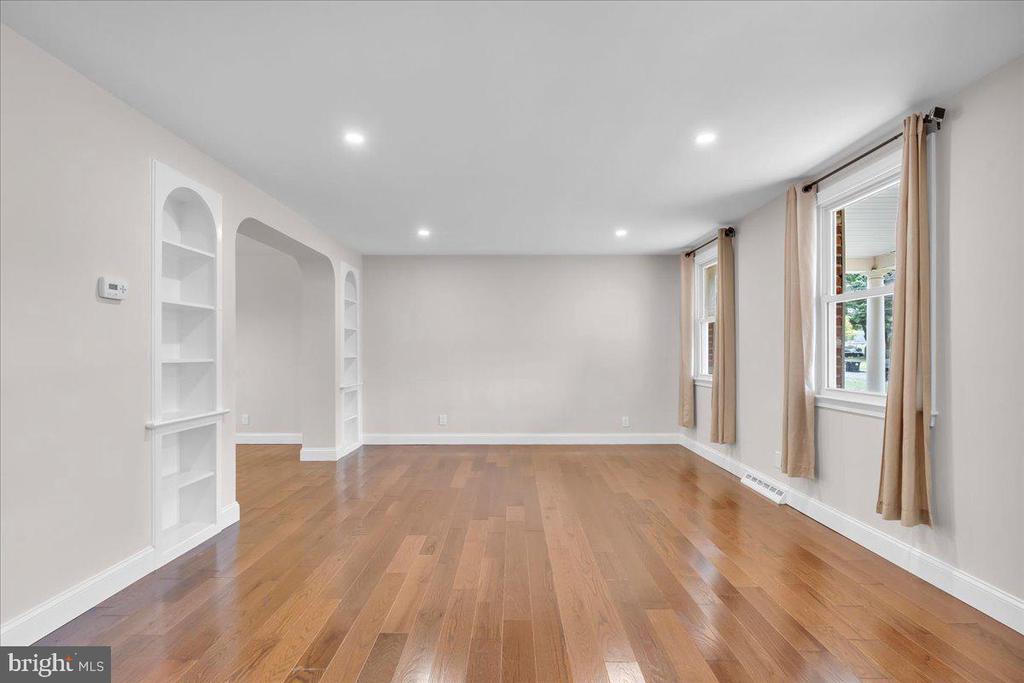 301 DEVON ROAD