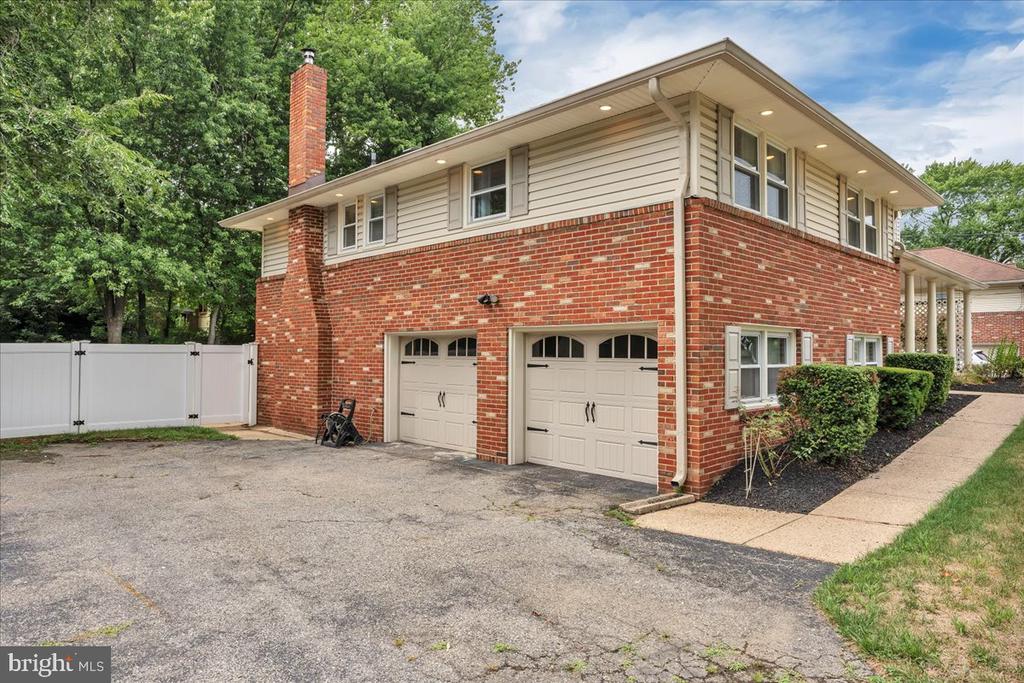 301 DEVON ROAD